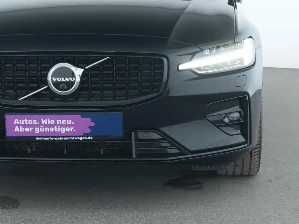 Volvo V60 Plus Dark AHK|ACC|Navi|Kamera|Kessy|SHZ|PDC 11/2022-photo-12