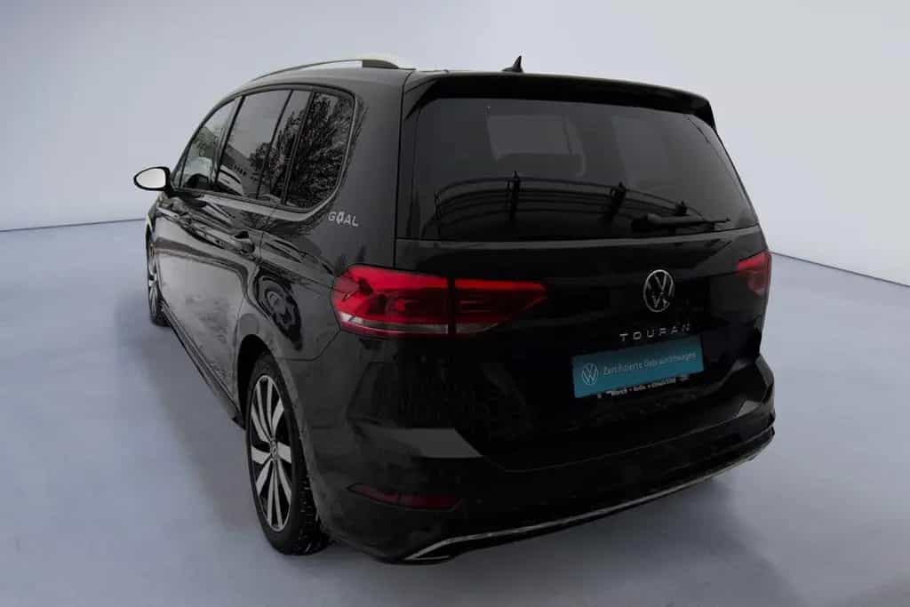Volkswagen Touran R Line 1.5 TSI DSG 7Sitzer+AHK+PANO+MATRI 06/2025-photo-3