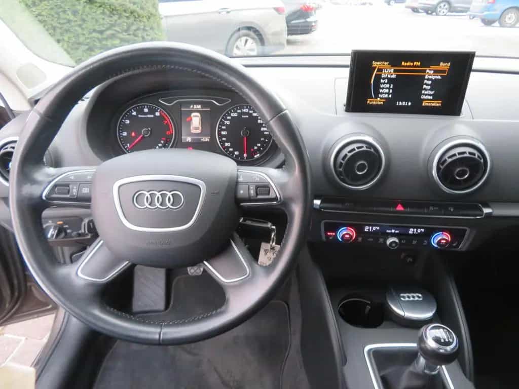 Audi A3 Sportback Ambiente 1.4 TFSI 6-Gang 04/2016-photo-21