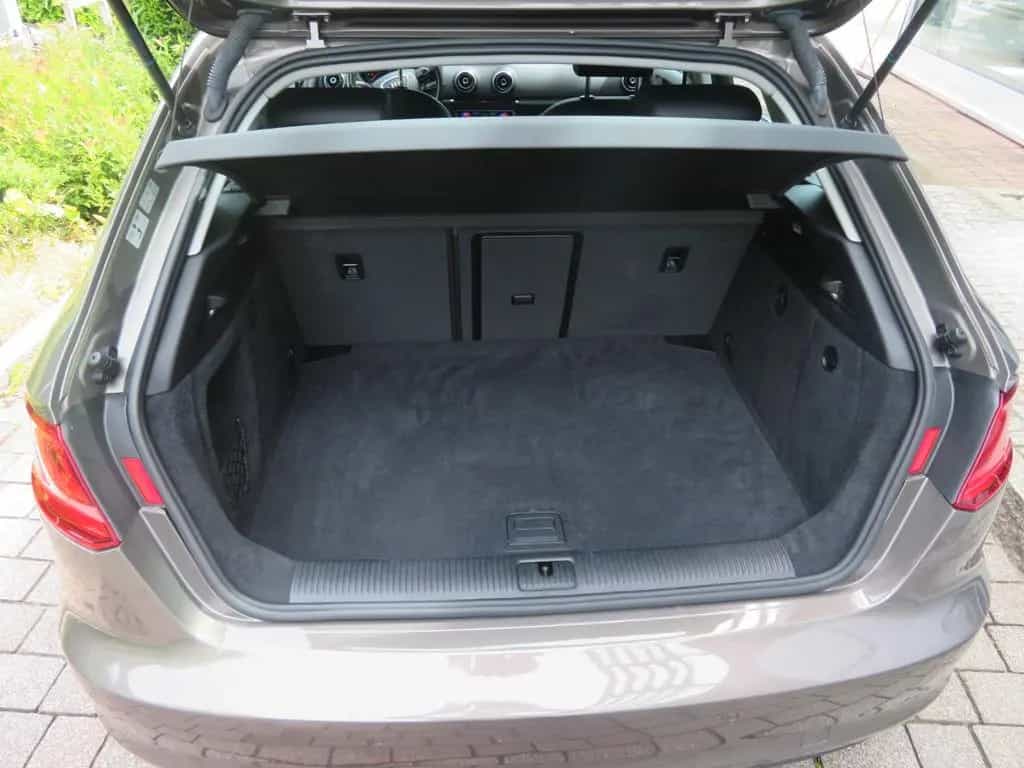 Audi A3 Sportback Ambiente 1.4 TFSI 6-Gang 04/2016-photo-3