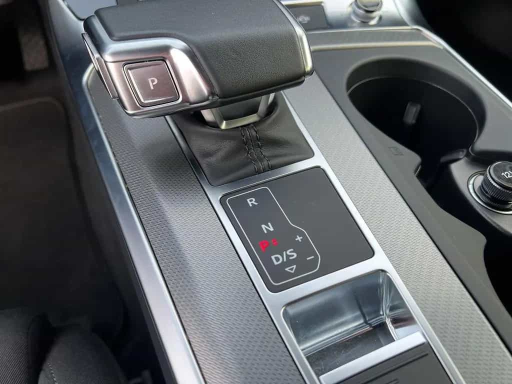 Audi A6 Avant 35 TDI S-TRONIC+LED+STANDH+B&O+ACC+AHK 09/2022-photo-14
