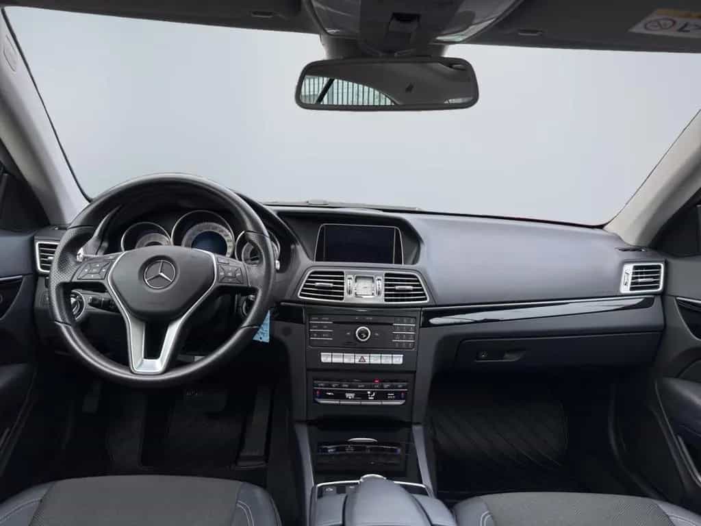 Mercedes-Benz E-Class 200 Coupe Navi Klimaautom LED El. Panodach PDC 04/2015-photo-9