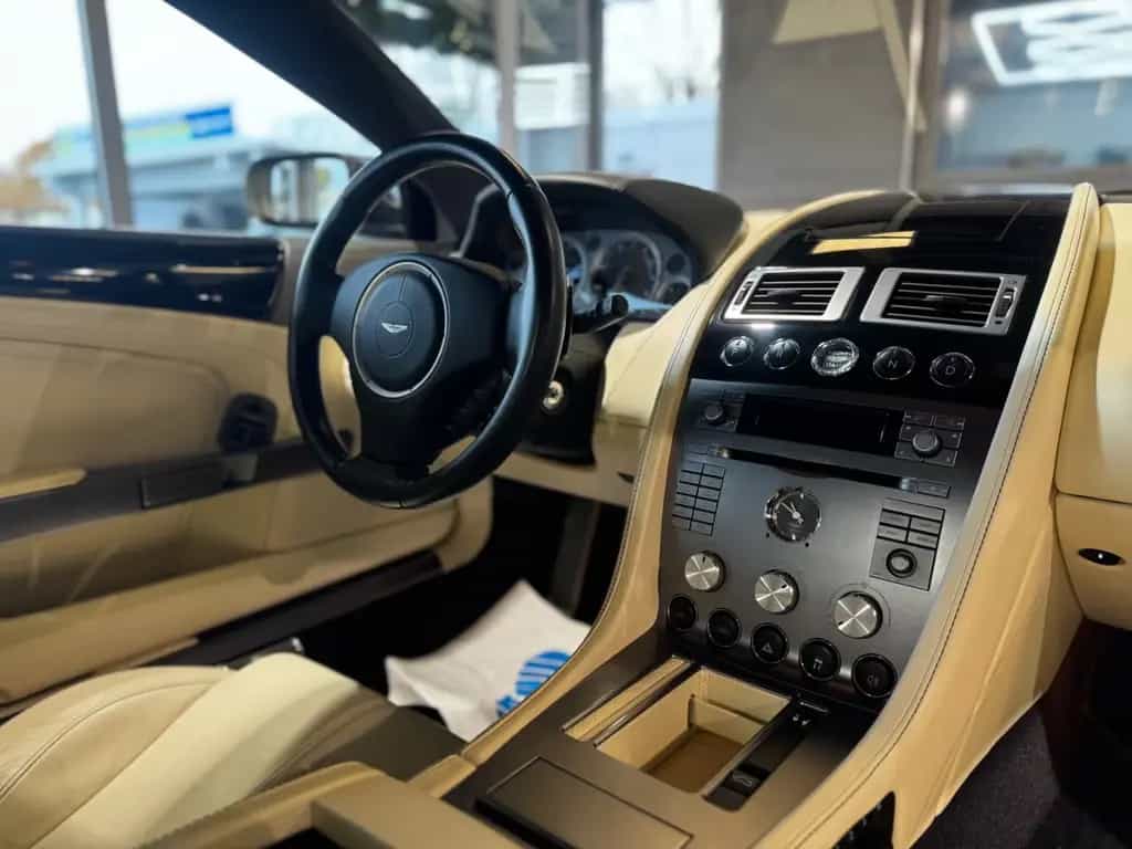 Aston Martin DB9 LM 5.9 Touchtronic 11/2007-photo-6