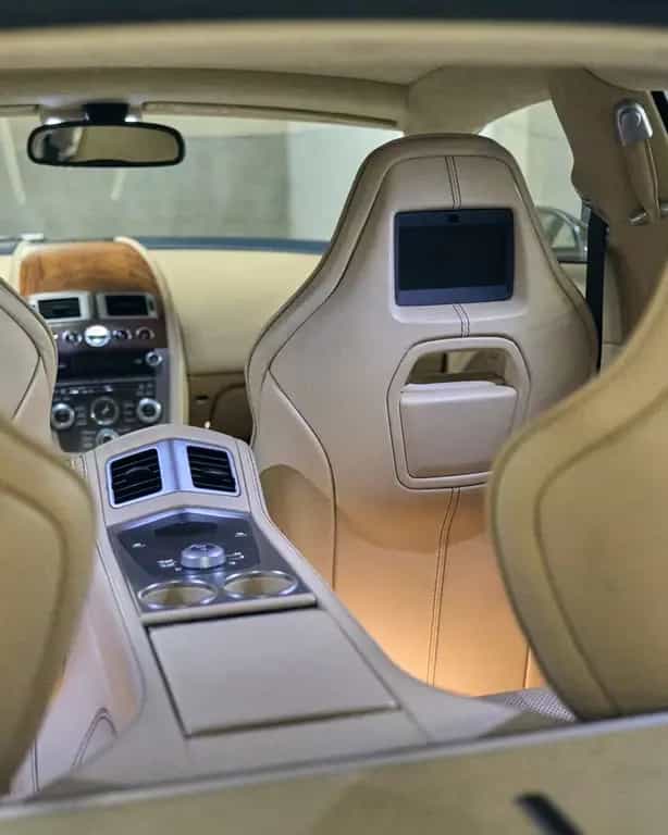 Aston Martin Rapide S V12 02/2015-photo-11