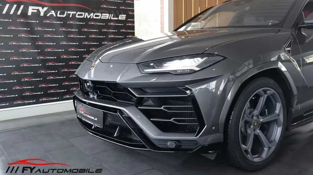 Lamborghini Urus Head Up* AHK* Exclusiv* Service Neu! 06/2021-photo-15
