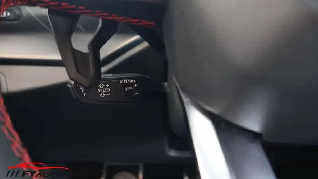 Lamborghini Urus Head Up* AHK* Exclusiv* Service Neu! 06/2021-photo-33