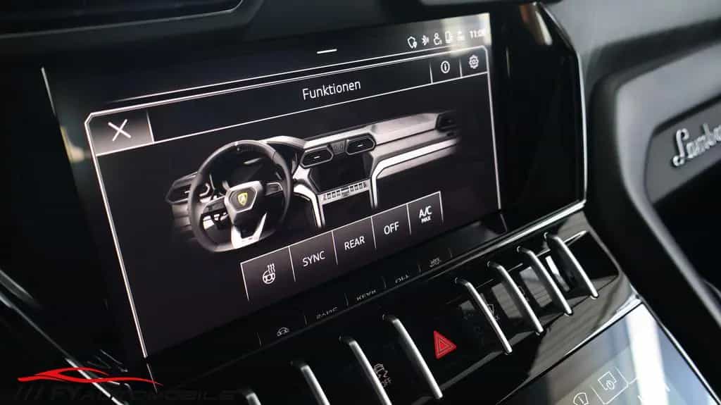 Lamborghini Urus Head Up* AHK* Exclusiv* Service Neu! 06/2021-photo-35