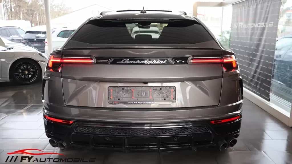 Lamborghini Urus Head Up* AHK* Exclusiv* Service Neu! 06/2021-photo-7