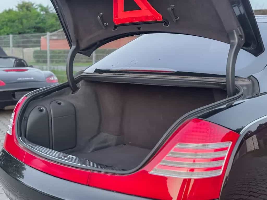 Maybach 57 *UNGLAUBLICH*BICOLOR*SELTEN*CHAFFEUR*MAX-LUXUS 08/2004-photo-11