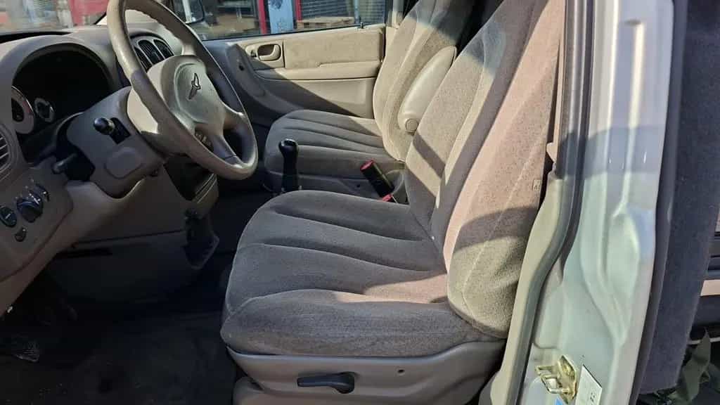 Chrysler Grand Voyager Limited 2.5 CRD Leichenwagen 09/2002-photo-5