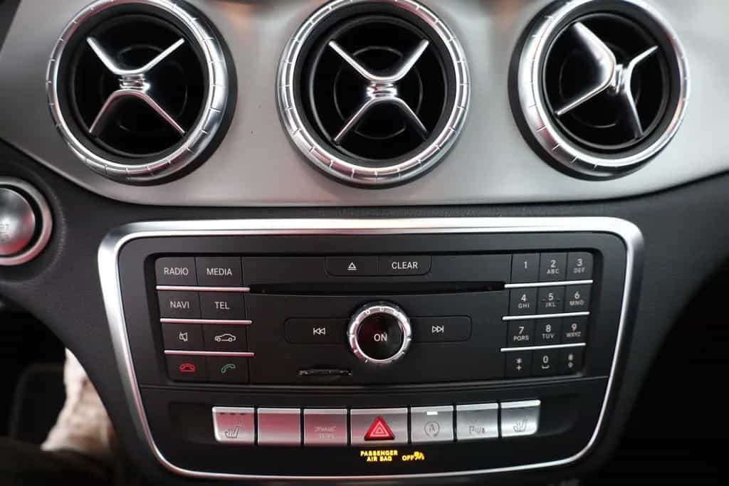 Mercedes-Benz CLA-Class 180 SB AMG Line LED Navi Sitzheizung PDC USB 12/2018-photo-11