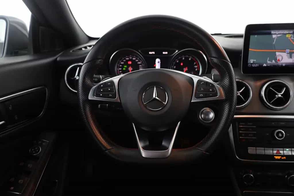 Mercedes-Benz CLA-Class 180 SB AMG Line LED Navi Sitzheizung PDC USB 12/2018-photo-14