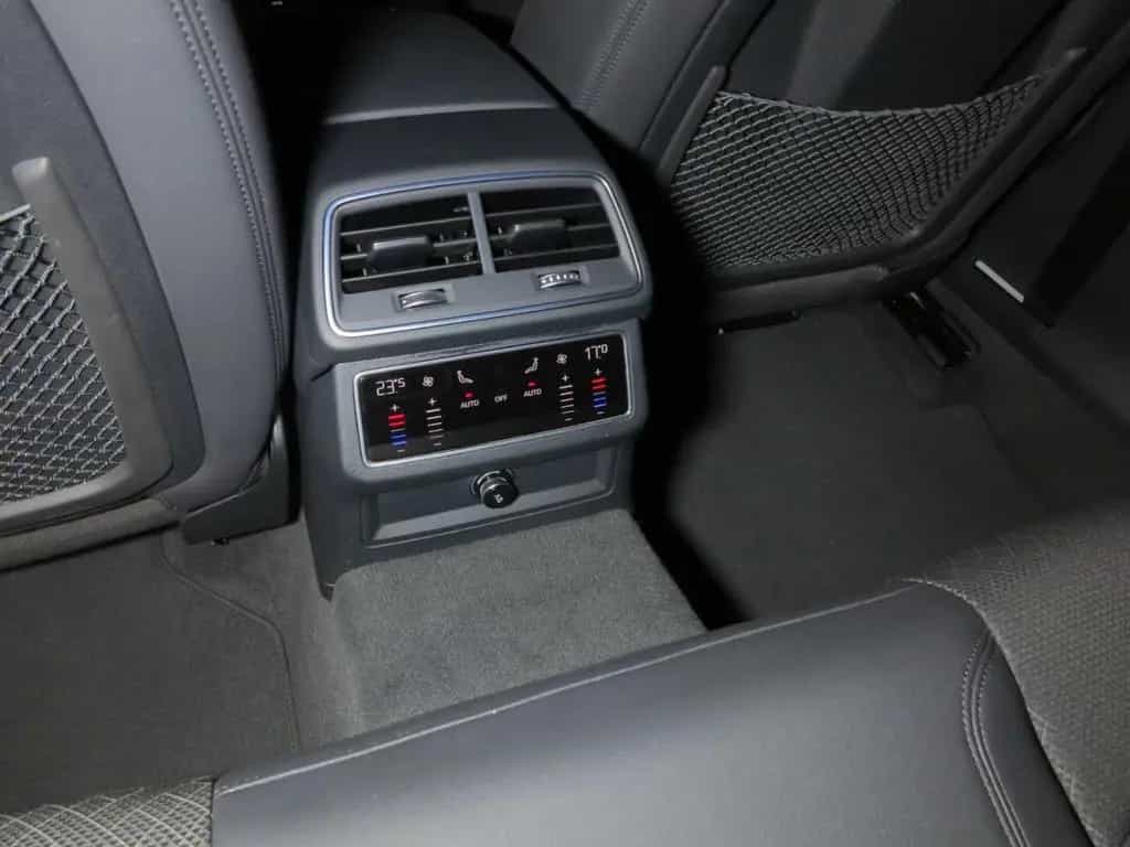 Audi A6 Avant 35 TDI 2.0 SCR S tronic design AHK Navi 07/2022-photo-29