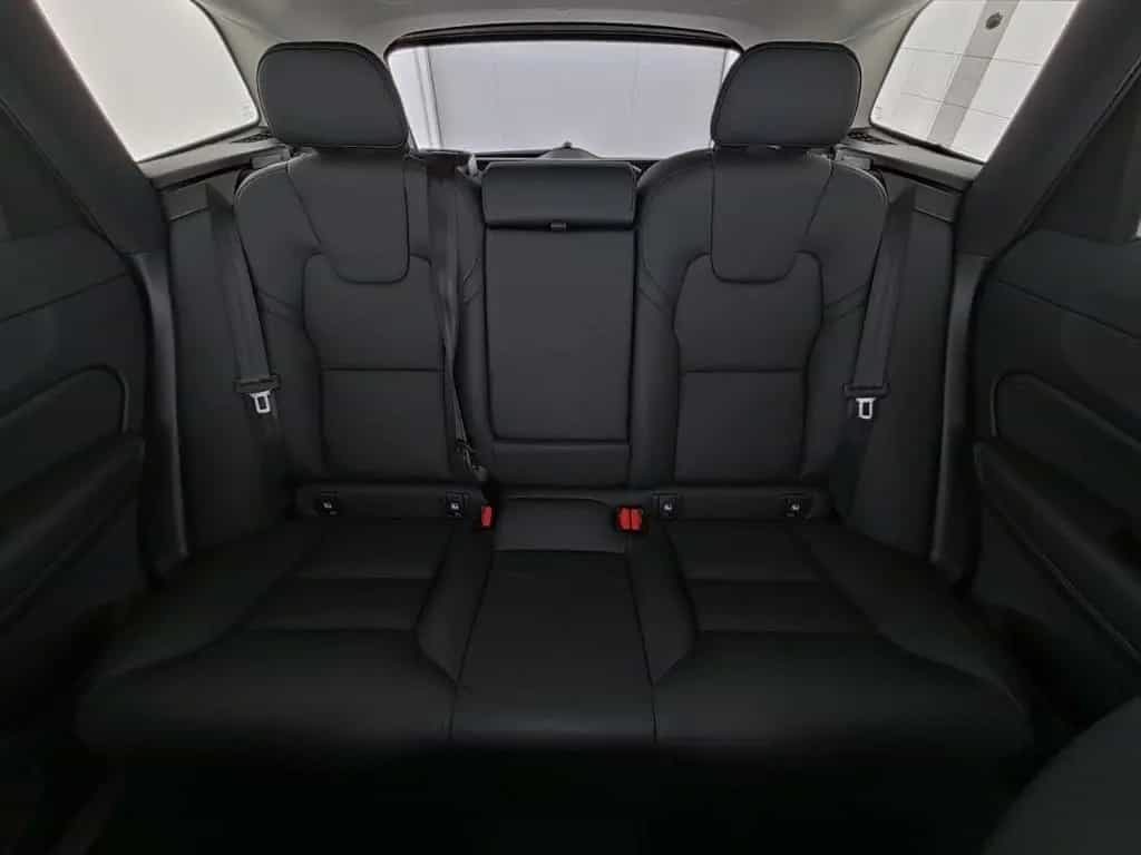 Volvo XC60 Plus Dark AWD AD Digitales Cockpit Memory S 05/2025-photo-12