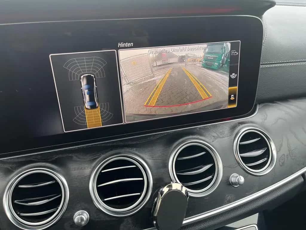 Mercedes-Benz E 200 Limousine / AMG-Line / Business / LED 07/2018-photo-18