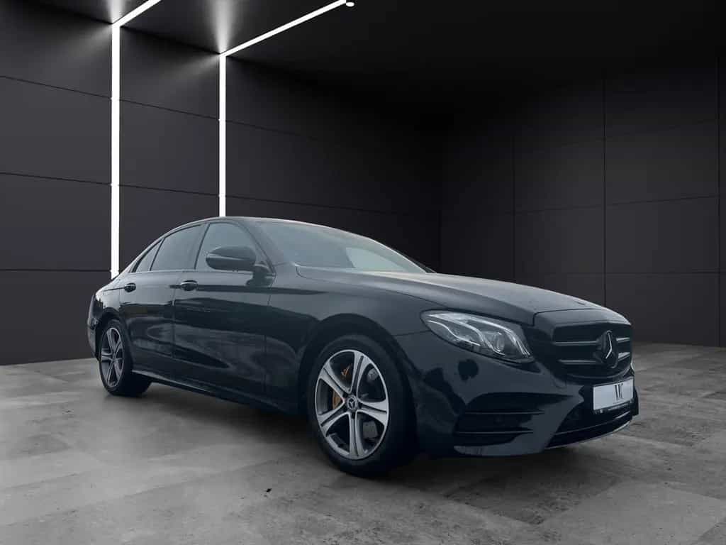 Mercedes-Benz E 200 Limousine / AMG-Line / Business / LED 07/2018-photo-6