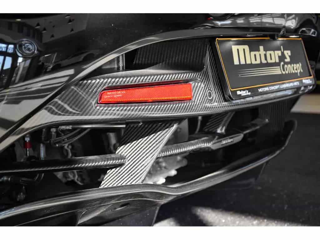 McLaren 720S PERFORMANCE - CARBON PACK - ELITE PAINT 08/2017-photo-14