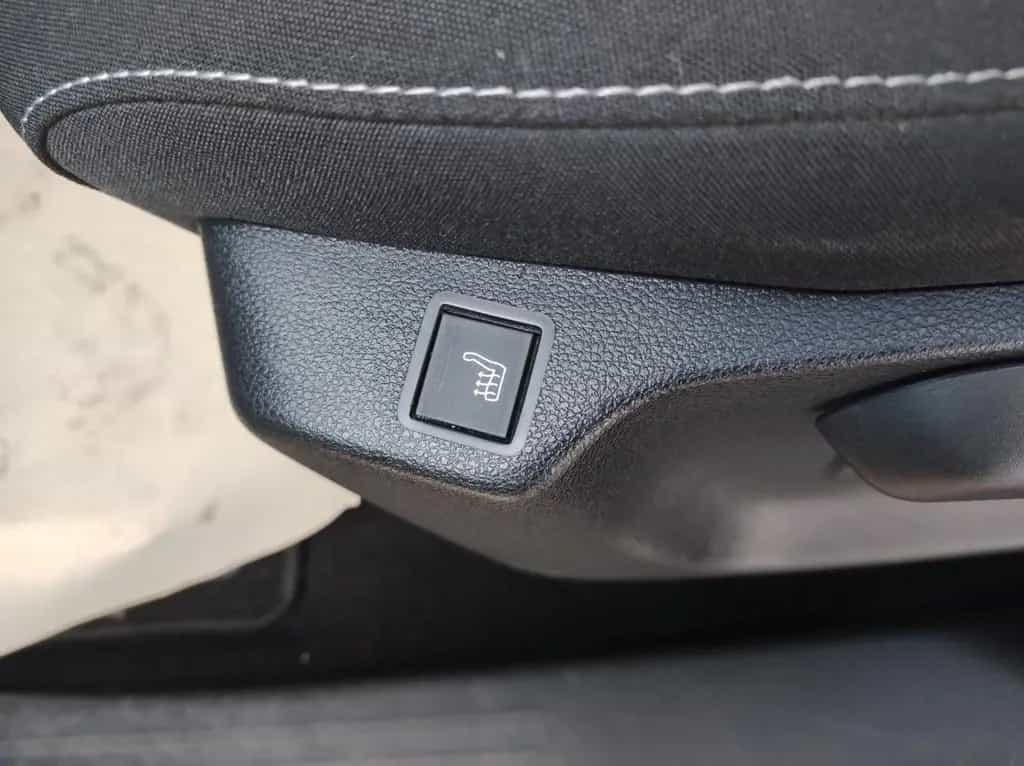 Opel Combo Life Innovation Autom KLIMA NAVI Winterp 04/2020-photo-17