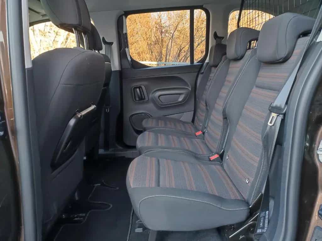 Opel Combo Life Innovation Autom KLIMA NAVI Winterp 04/2020-photo-9