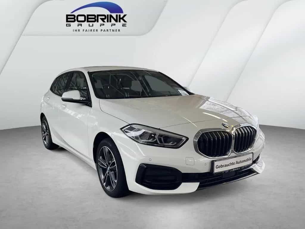 BMW 1 Series 118 d Sport Line AHK Shz LED Navi Prof.  WLAN 05/2023-photo-2