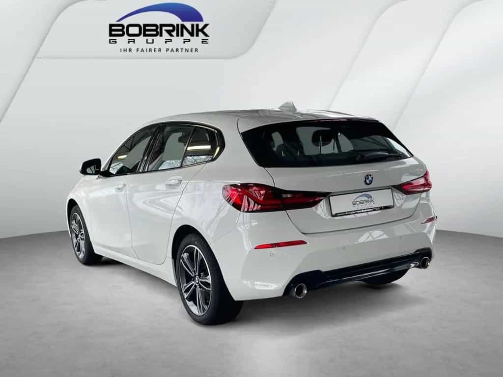 BMW 1 Series 118 d Sport Line AHK Shz LED Navi Prof.  WLAN 05/2023-photo-4