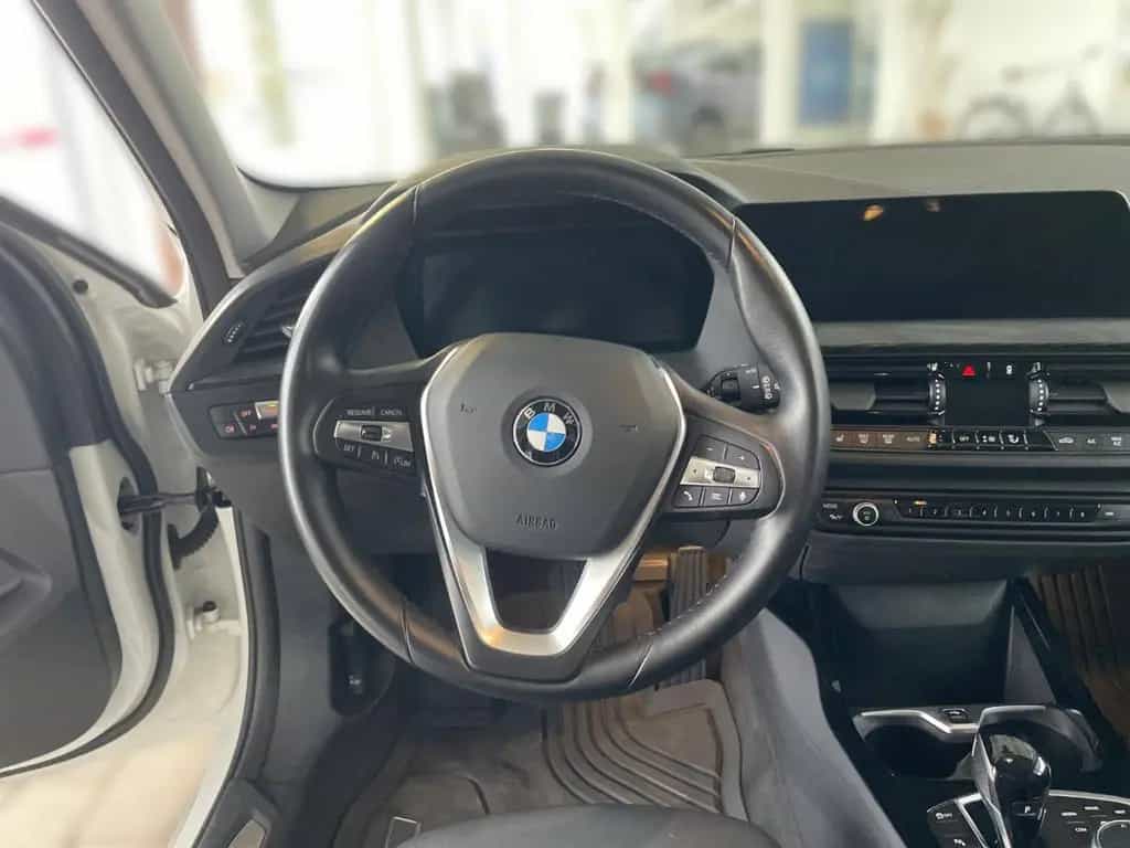 BMW 1 Series 118 d Sport Line AHK Shz LED Navi Prof.  WLAN 05/2023-photo-7