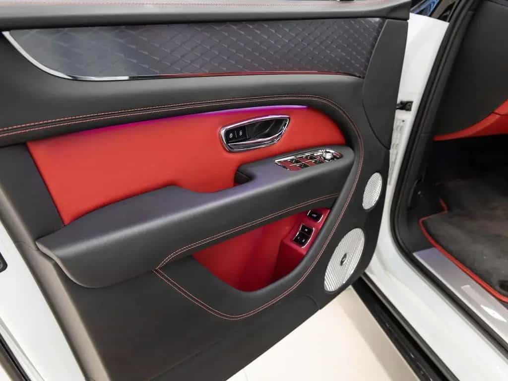 Bentley Bentayga S V8 von BENTLEY MANNHEIM 06/2024-photo-18