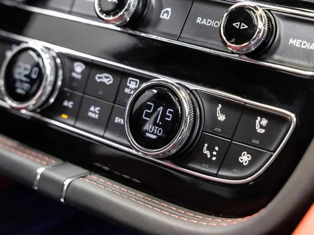 Bentley Bentayga S V8 von BENTLEY MANNHEIM 06/2024-photo-22