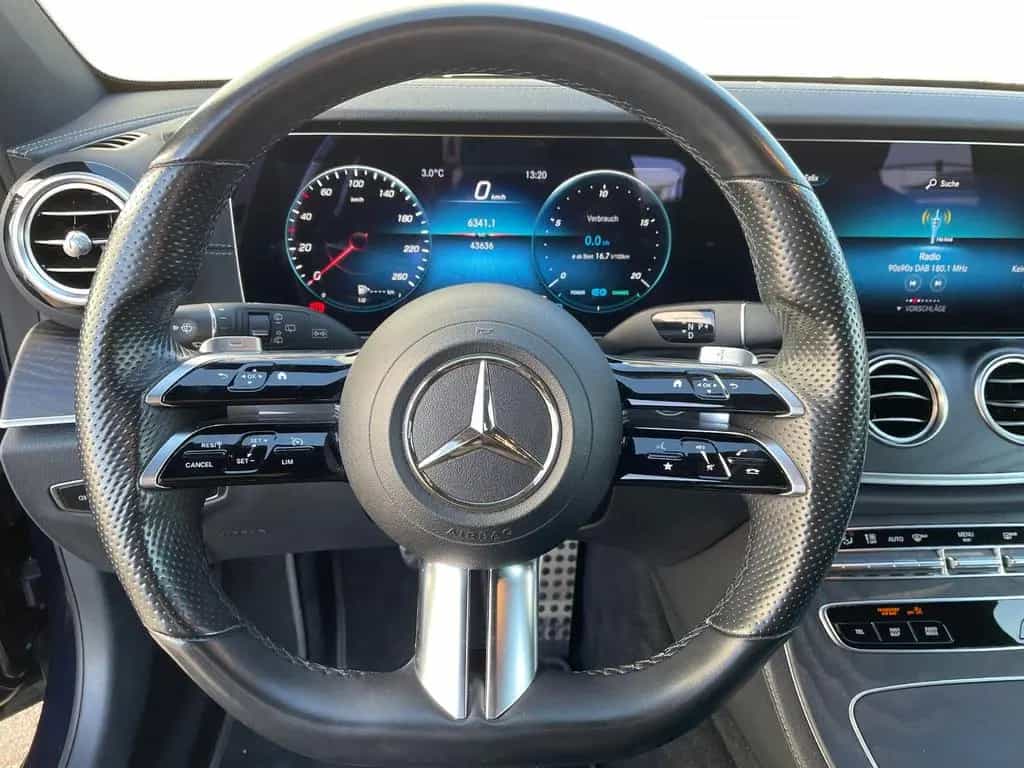 Mercedes-Benz E 200 4Matic AMG LINE AHK SPORTPAKET DAB LORDOSE 01/2021-photo-13
