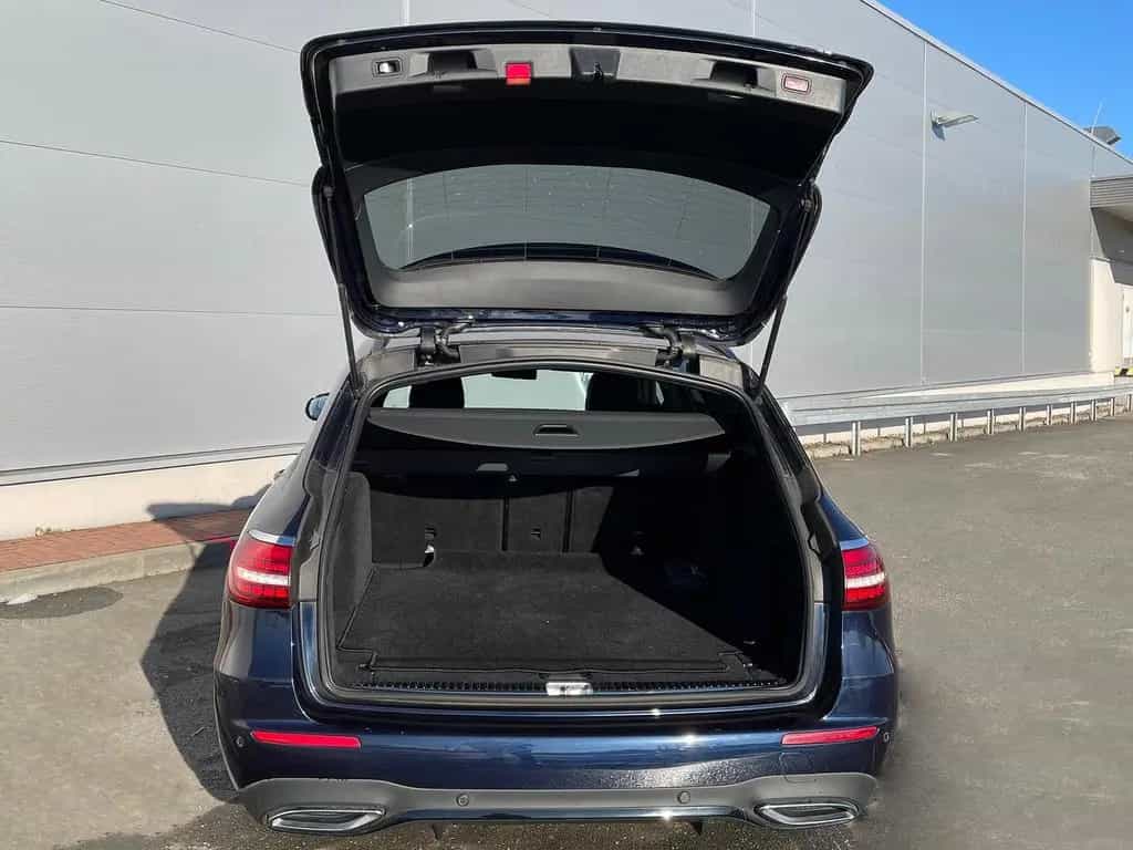 Mercedes-Benz E 200 4Matic AMG LINE AHK SPORTPAKET DAB LORDOSE 01/2021-photo-8