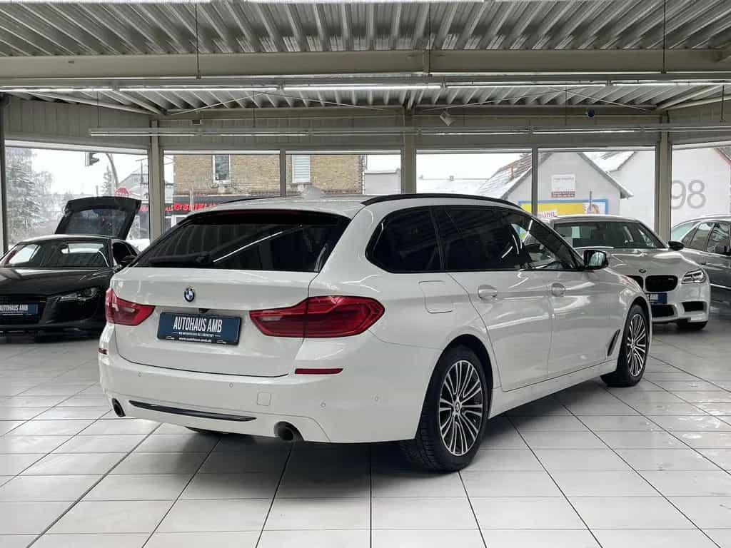 BMW 5 Series 530i xDrive Sport Line HeadUp 360° AHK SHZ 01/2020-photo-0