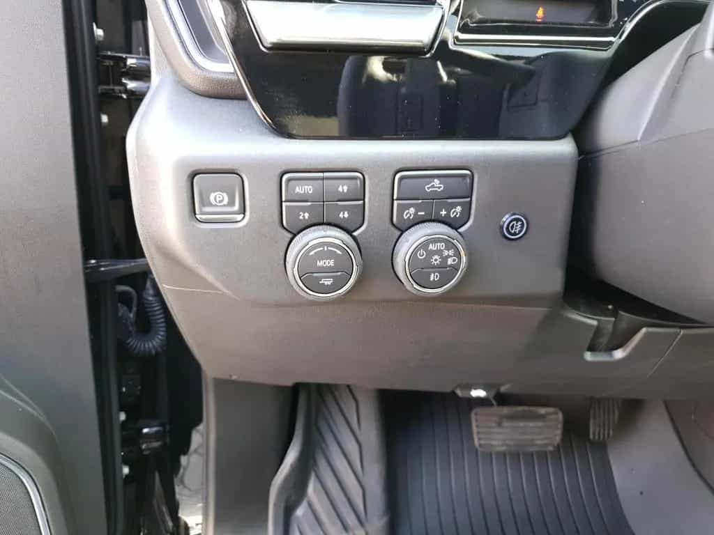 Chevrolet Silverado Trail Boss 5.3l V8 Longbet 12/2025-photo-21