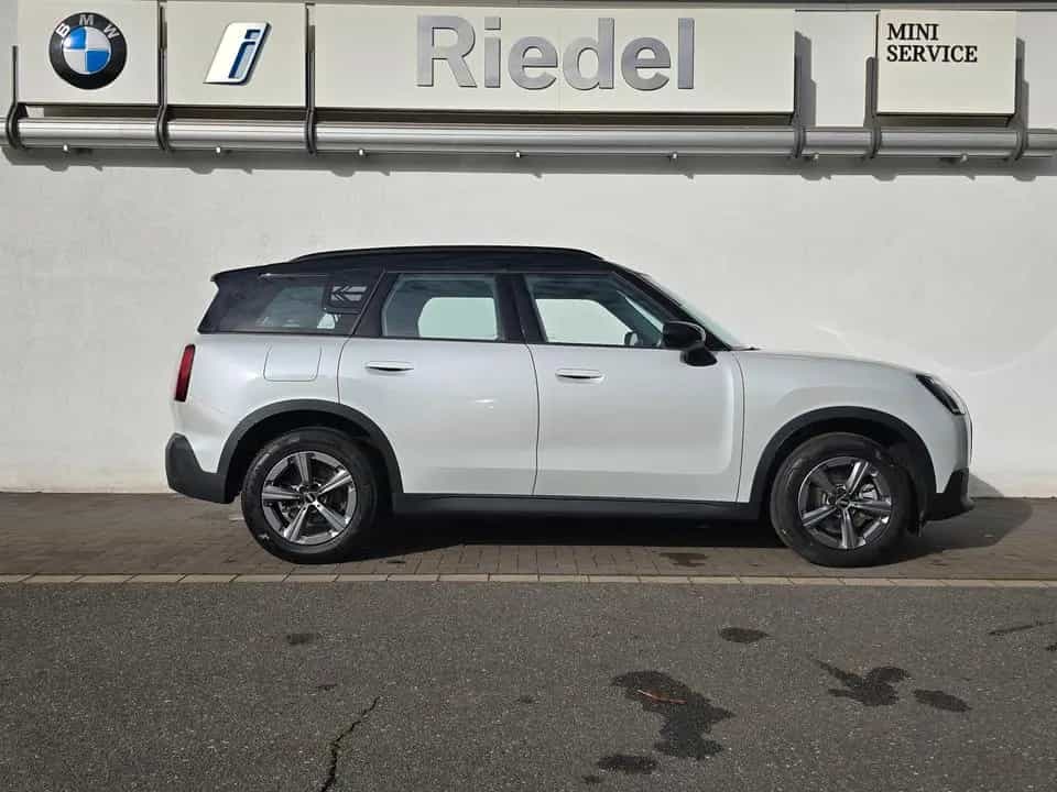 MINI Countryman C (Cooper) Countryman C Favoured Trim Navi Head-Up Alarm 04/2024-photo-1
