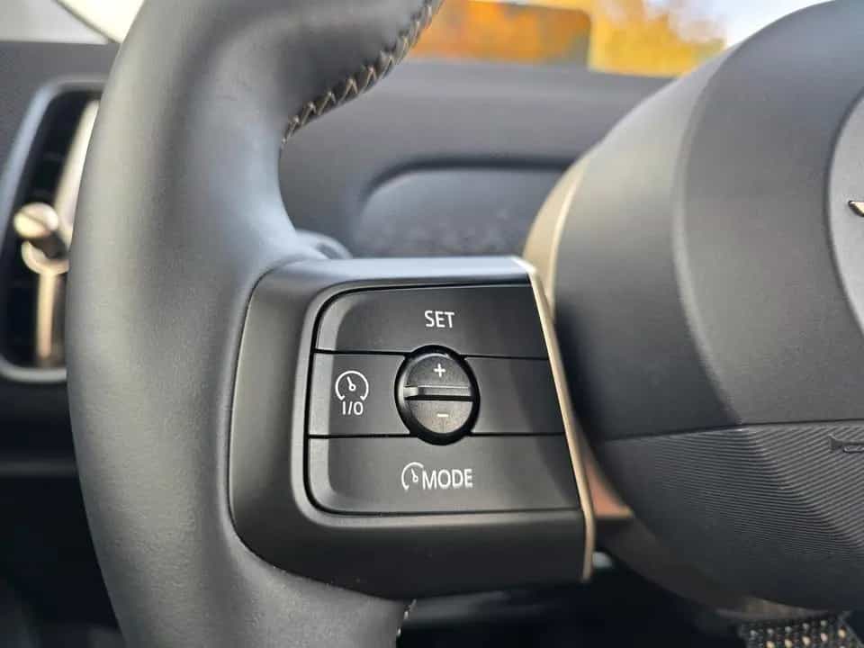MINI Countryman C (Cooper) Countryman C Favoured Trim Navi Head-Up Alarm 04/2024-photo-9