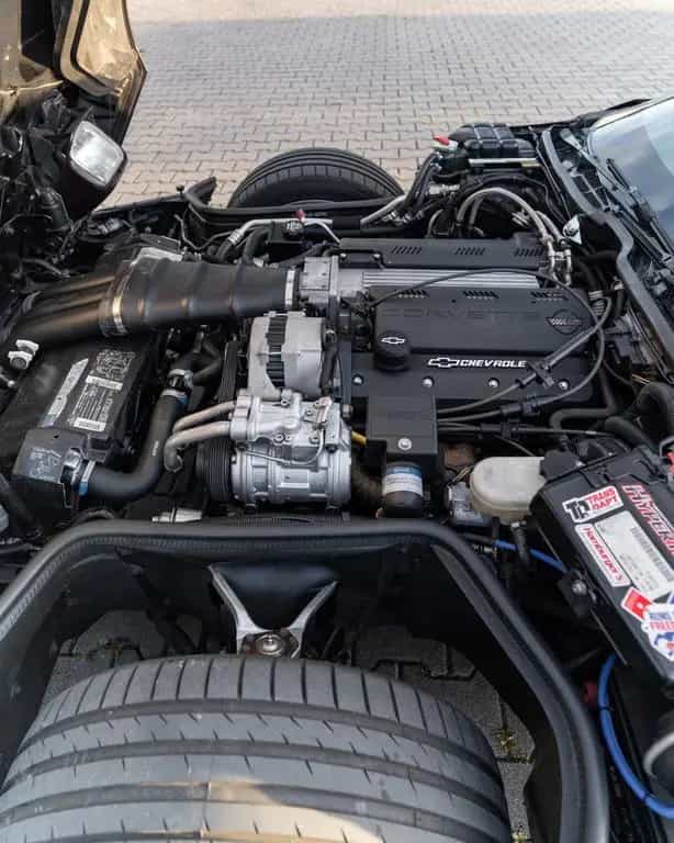 Corvette C4 *MOTOR&TECHNIK-NEU*LACK-AUTHENTISCH*TOP*SPASS 07/1992-photo-11