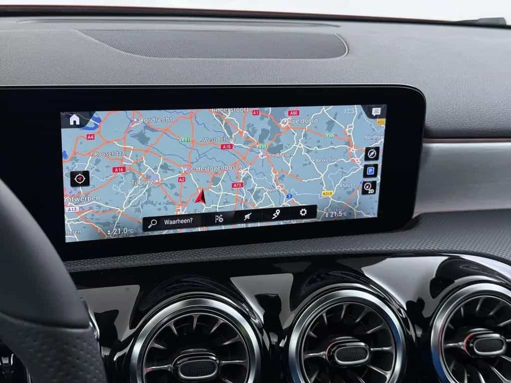 Mercedes-Benz A 180 Business Solution AMG panorama dach | Memo 02/2021-photo-31