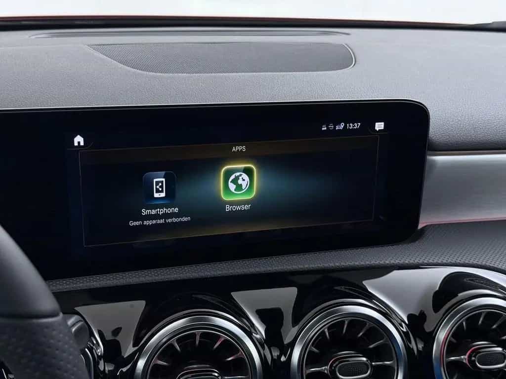 Mercedes-Benz A 180 Business Solution AMG panorama dach | Memo 02/2021-photo-34