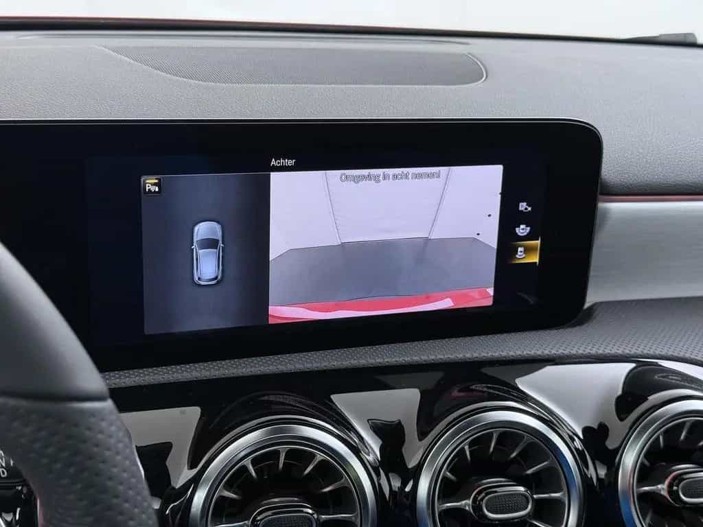 Mercedes-Benz A 180 Business Solution AMG panorama dach | Memo 02/2021-photo-35