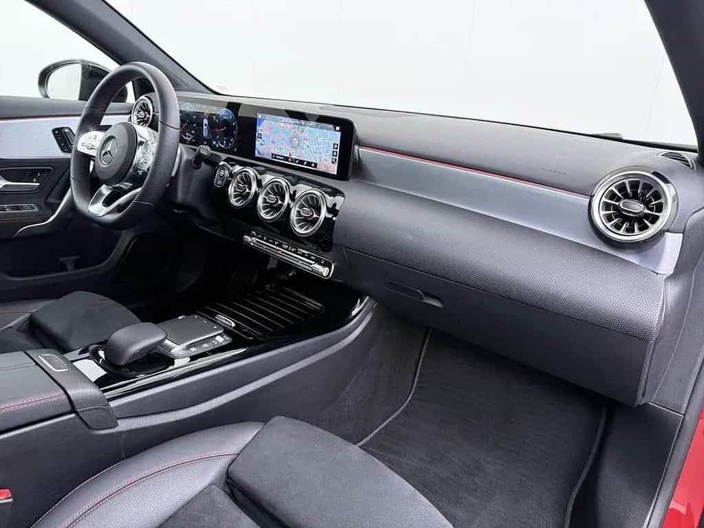 Mercedes-Benz A 180 Business Solution AMG panorama dach | Memo 02/2021-photo-36