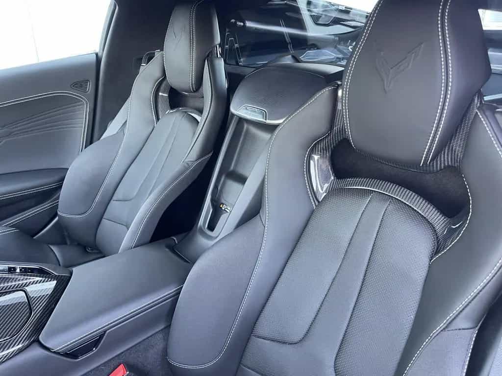 Corvette Z06 Coupe 3LZ 5.5 V8 08/2025-photo-11