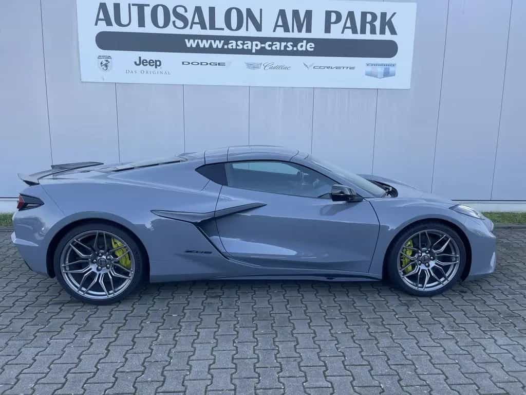 Corvette Z06 Coupe 3LZ 5.5 V8 08/2025-photo-16