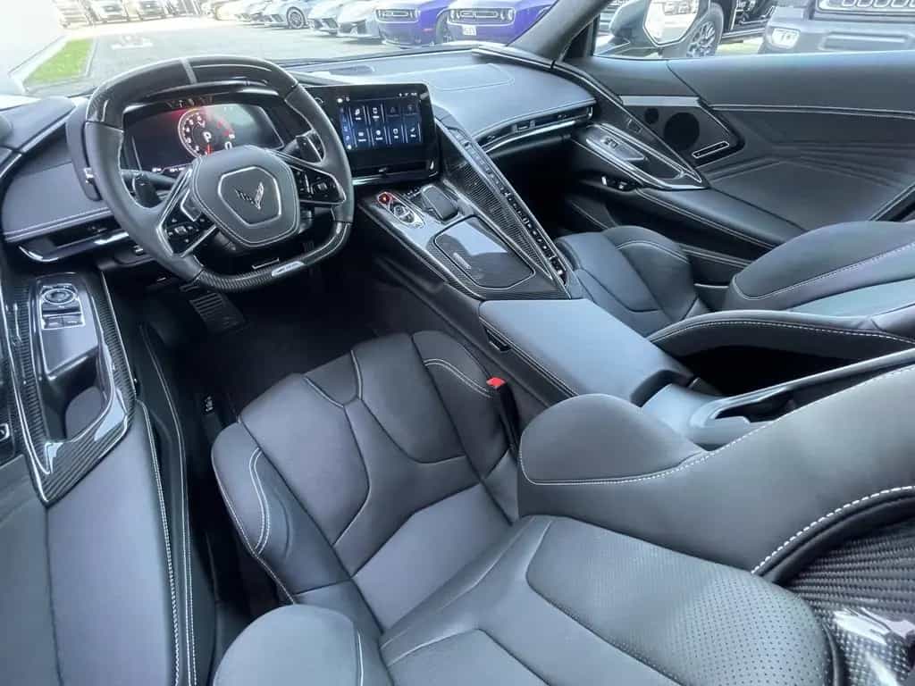 Corvette Z06 Coupe 3LZ 5.5 V8 08/2025-photo-18