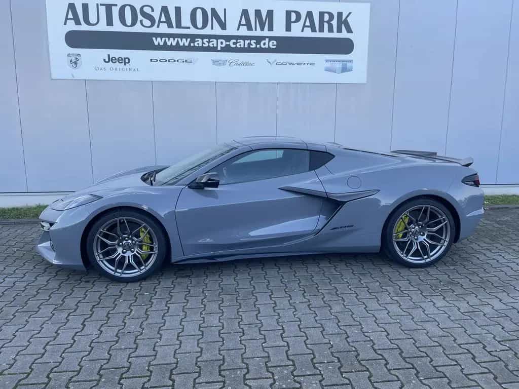 Corvette Z06 Coupe 3LZ 5.5 V8 08/2025-photo-2