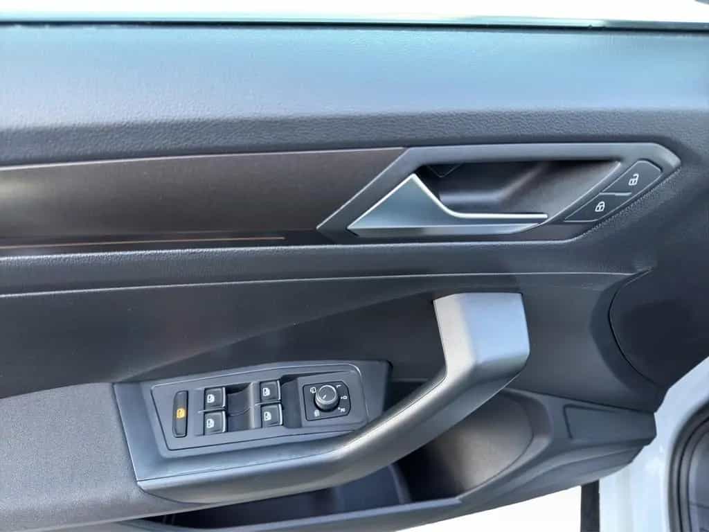 Volkswagen T-Roc 1.0 TSI Style SHZ*PDC*NEBEL*BLUETOOTH*17" 02/2019-photo-11