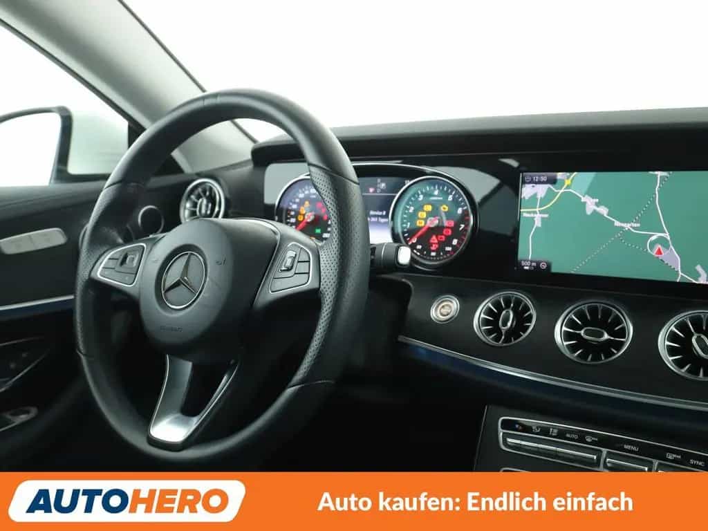 Mercedes-Benz E-Class 200 Avantgarde Aut.*NAVI*CAM*PDC* 09/2018-photo-12