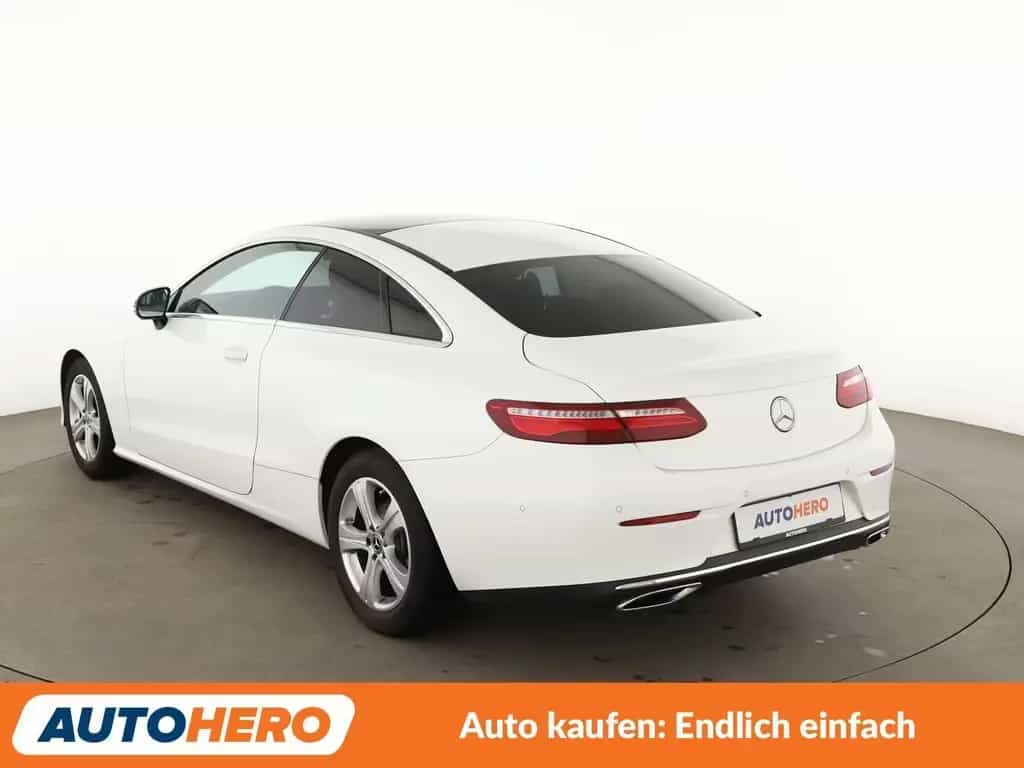 Mercedes-Benz E-Class 200 Avantgarde Aut.*NAVI*CAM*PDC* 09/2018-photo-3