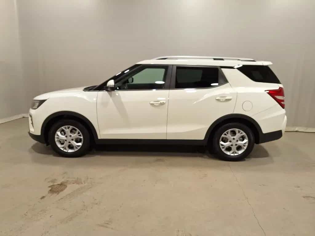 KGM Tivoli Grand 1.5 P 2WD AT Sapphire Pano|Leder|LE 06/2024-photo-1