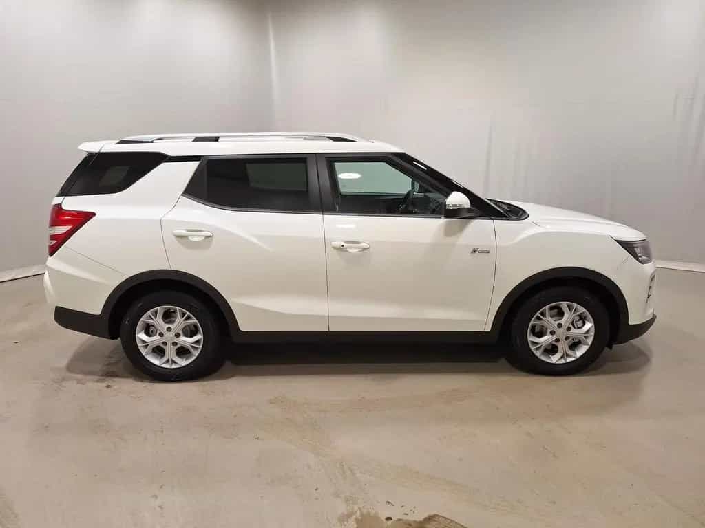 KGM Tivoli Grand 1.5 P 2WD AT Sapphire Pano|Leder|LE 06/2024-photo-5