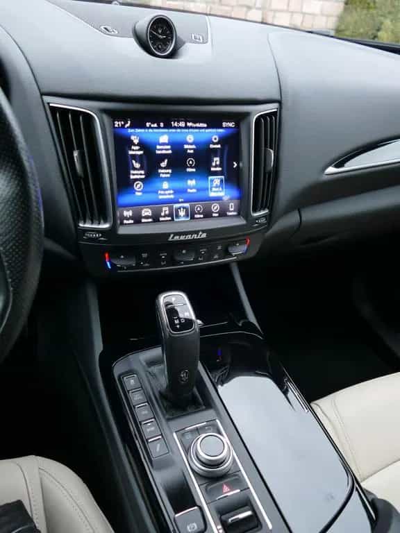 Maserati Levante Gransport * Luftfed.+H&K-Sound+21"Alu ! 02/2021-photo-19