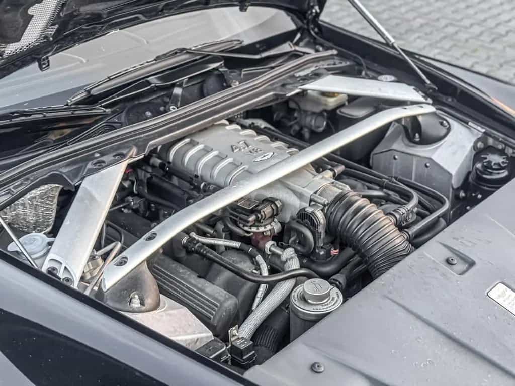 Aston Martin V8 Vantage 4.7l*SCHECKHEFT*WUNDERSCHÖN*GEPFLEGT 01/2009-photo-10